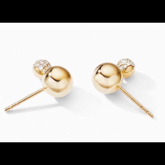 New in Box David Yurman Solari Stud Earrings in 18K Yellow Gold with Diamonds - Picture 2 of 9